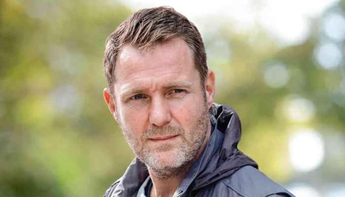 simon squibb net worth